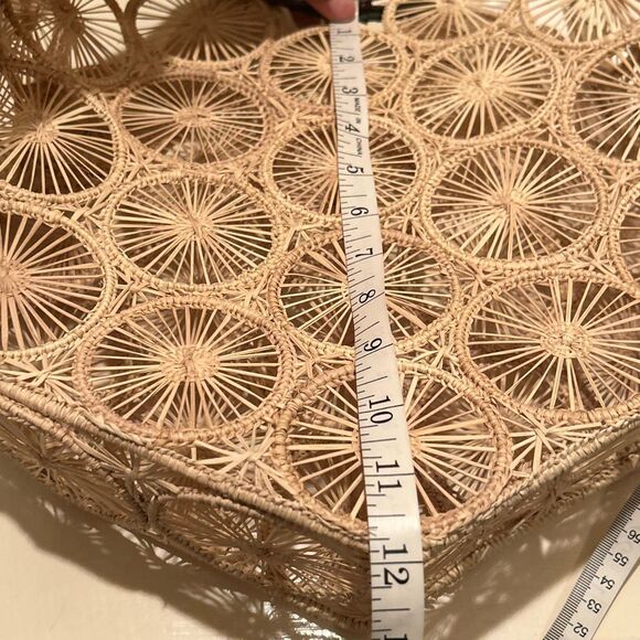 Guadalupe Alamo Basket Bag Neutral Tan Open Weave Artsy Coastal Boho Unique NWT - Picture 11 of 13